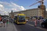 Seit einer Umstrukturierung des Busnetzes in der Berliner Innenstadt gibt es eine neue Linie 300, die berwiegend mit Elektrobussen bedient wird.