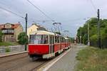 Nachschuss auf die klassischen Rundungen des Tatra T3-Triebwagens 7290.