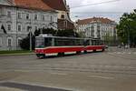 tatra-t6a5/902605/aus-der-bruenner-altstadt-kommend-ueberquert Aus der Brnner Altstadt kommend berquert die Doppeltraktion TW 1215 + 1216 auf der Linie 5 die ul. Rooseveltova.
