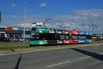 Im Jahr 2024 feierte Ostrava das 130-j�hrige Jubil�um des �ffentlichen Nahverkehrs. Aus diesem Anlass wurde Wagen 1758 mit einer Werbung versehen, die mehrere Meilensteine (verschiedene Tram-Fahrzeugtypen, Beginn des Bus- und O-Bus-Verkehrs und weite ...