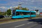 Von den zahlreichen Linien, die die Opavsk� entlangfahren, ist die Linie 4 die einzige, die einige 100 Meter westlich meiner Position in Richtung Martinov abbiegt. Am 25.04.24 ist Wagen 1705 auf dieser Linie unterwegs.