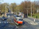 tatra-t3/482654/auf-der-linie-5-ist-wagen Auf der Linie 5 ist Wagen 8347 unterwegs, 31.12.15, Chotkovy sady.