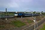 rada-7507/879513/aus-richtung-vyso269any-kommend-ist-750 Aus Richtung Vysočany kommend ist 750 705 mit einem Zug der Linie S3 auf dem linken Gleis unterwegs in Richtung Praha hlavn ndraž.